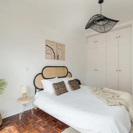 Casa Boma - Design & Spacious With Balcony - Alvalade Ii Apartman *