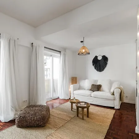 Casa Boma - Design & Spacious With Balcony - Alvalade Ii Apartman *