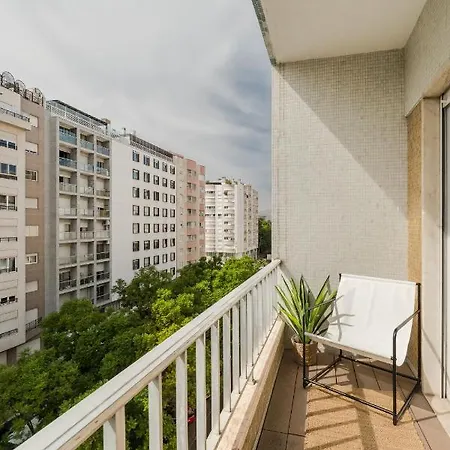 Casa Boma - Design & Spacious With Balcony - Alvalade Ii